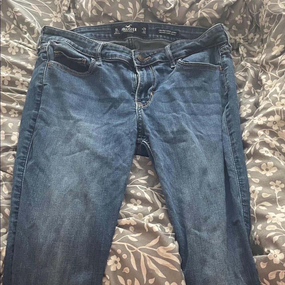 Hollister Women's Dark Blue Skinny Jeans